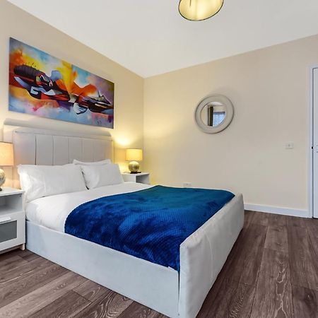 Family Friendly, Zone 2, 2 Beds, Overground ลอนดอน ภายนอก รูปภาพ