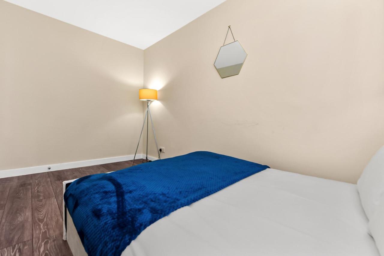 Family Friendly, Zone 2, 2 Beds, Overground ลอนดอน ภายนอก รูปภาพ