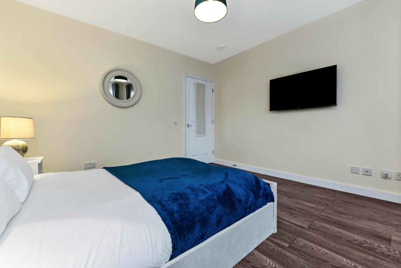 Family Friendly, Zone 2, 2 Beds, Overground ลอนดอน ภายนอก รูปภาพ