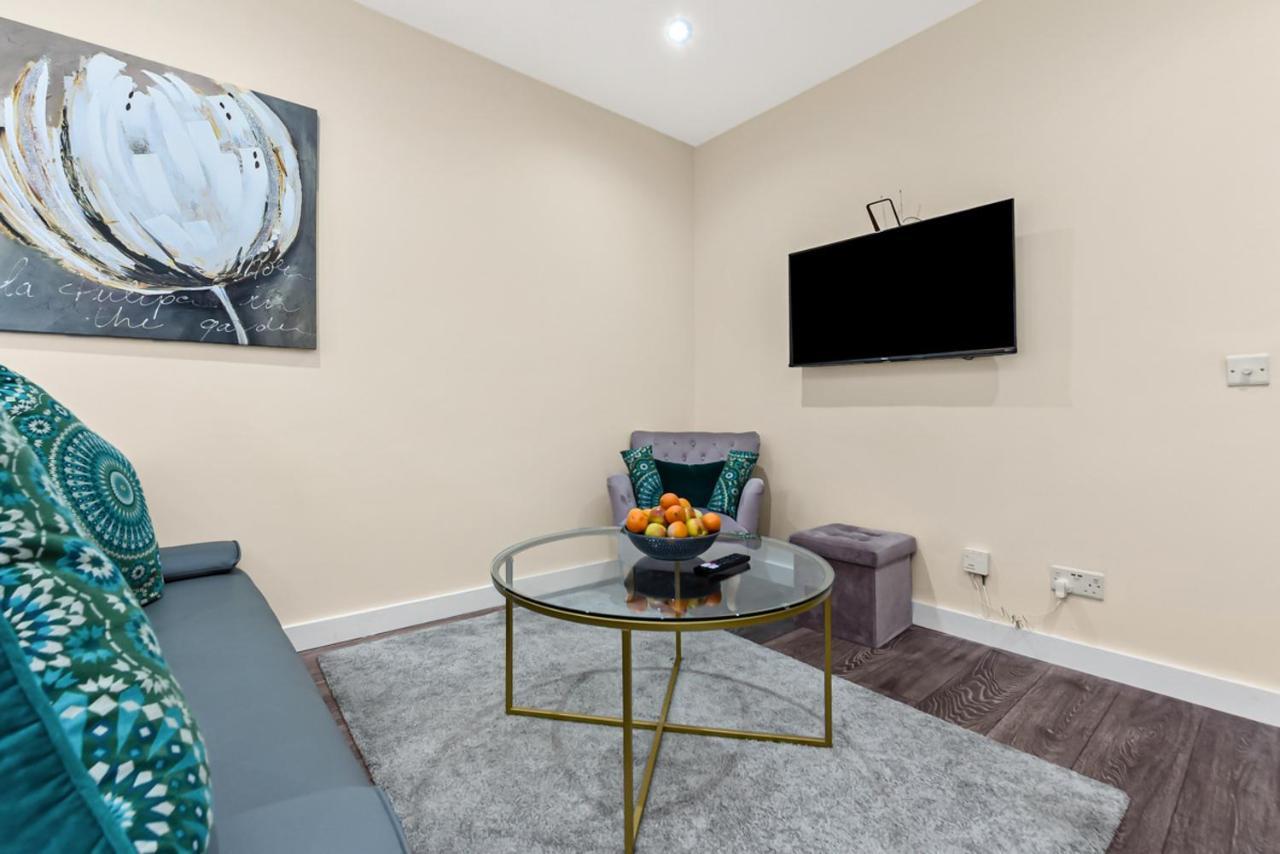 Family Friendly, Zone 2, 2 Beds, Overground ลอนดอน ภายนอก รูปภาพ